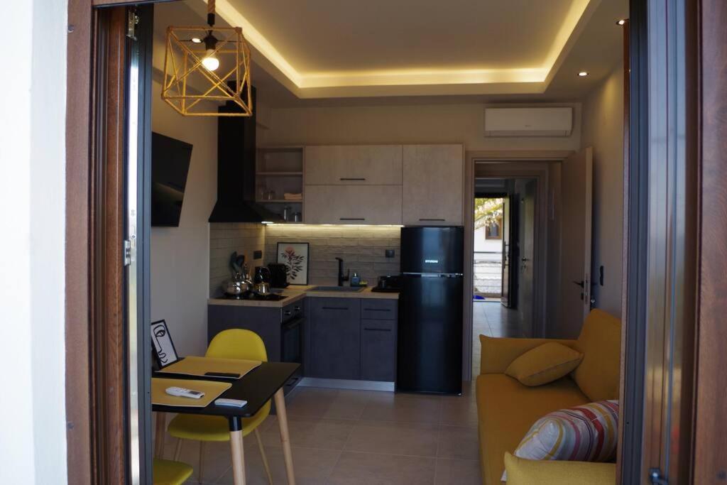 Seafront Centre Ouranoupoli Apartment Exterior photo